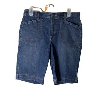 Gloria Vanderbilt Jean Shorts Size 10 Shorts